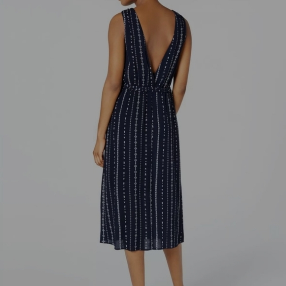 City Studio Dress Deep V-Neck Sleeveless Elastic Waist Blue Print Size Small - Picture 2 of 8